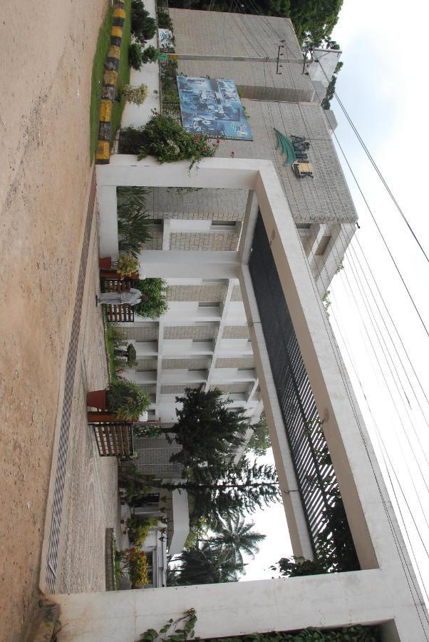 Hassan Ashok Hotel Exterior photo